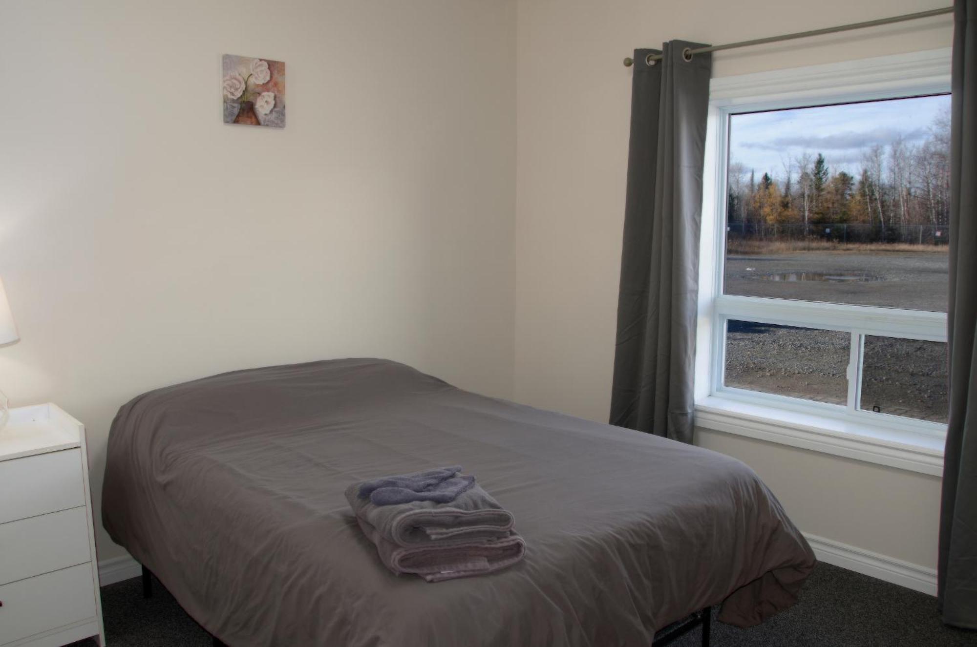 Prospectors Inn Kirkland Lake Luaran gambar