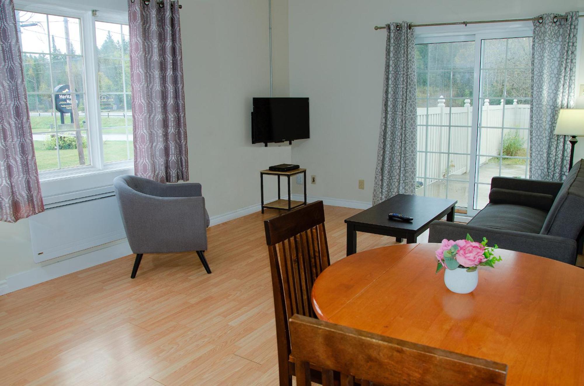 Prospectors Inn Kirkland Lake Luaran gambar